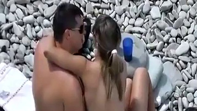 خودارضایی متقابل در ساحل برهنه