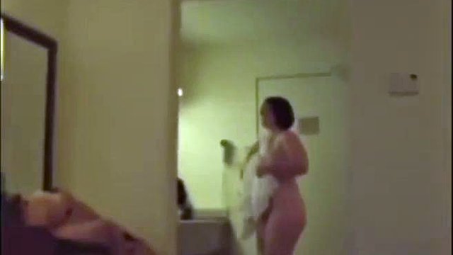 Wife having a passionate cuckold session with black bull: Blowjob, Amateur & Interracial Porn