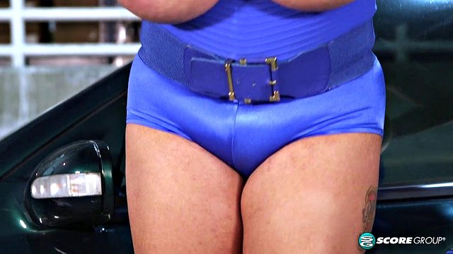 Roxi Red's Ebony Lesbian Striptease