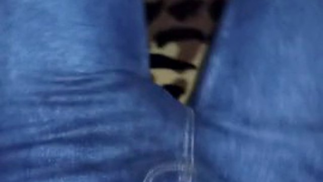 sammie crossed slow pee in jeans