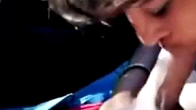 Hooker Sucking Cock in the car italy