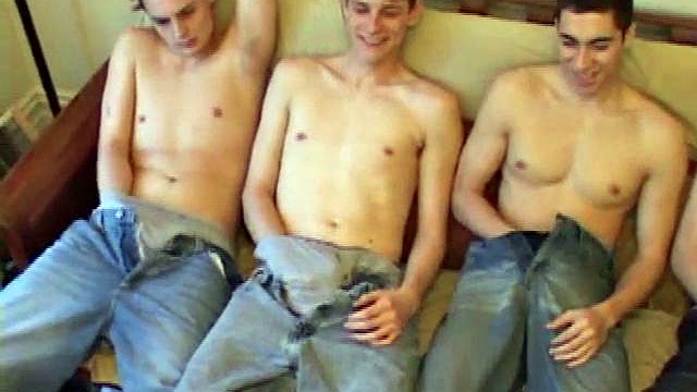 4 Boys Sucking Dick