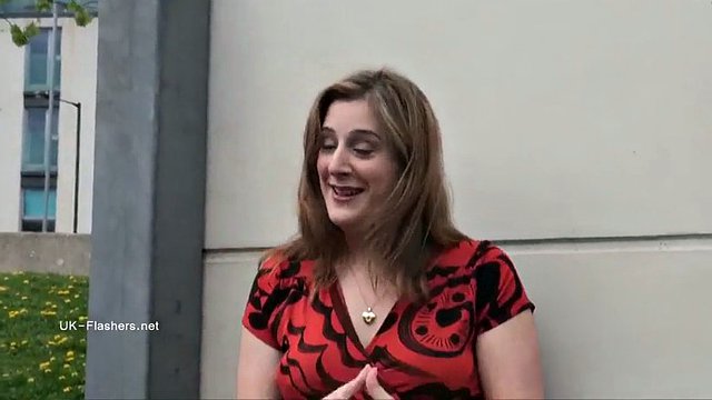 Curvy girl loves to masturbate in public