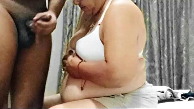 성숙한 할머니를위한 완전한 잔인한 항문 섹스 비디오