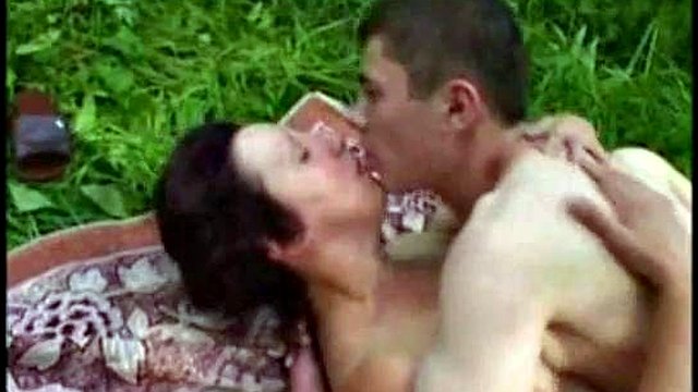 Mother Stepson Tutorial: Blowjob, Milf & Hardcore Porn