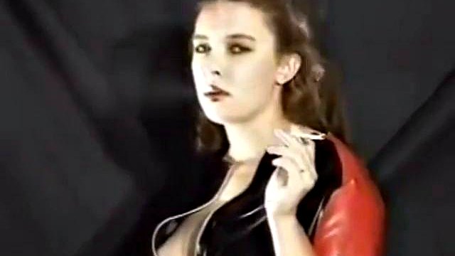 Vintage Smoking kisses