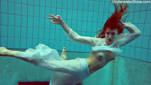Diana Zelenkina hot Russian underwater