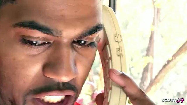 عاهرة الكوجار الناضجة الناضجة الحويلية التي تم خداعها لأول مرة في الغش بين الأعراق من قبل بي بي سي غريب عندما المنزل وحده