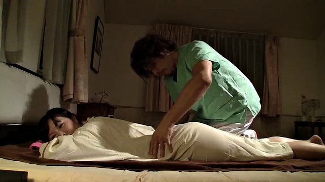High Class Women's Salon: Oil Massage Making You Impatient and Thirsty Vol. 4 Part 3