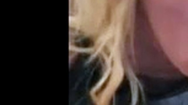 hot blonde svelger vakkert