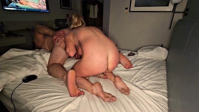 This amateur dirty housewife will make anyone cum really fast. She is a real horny bitch