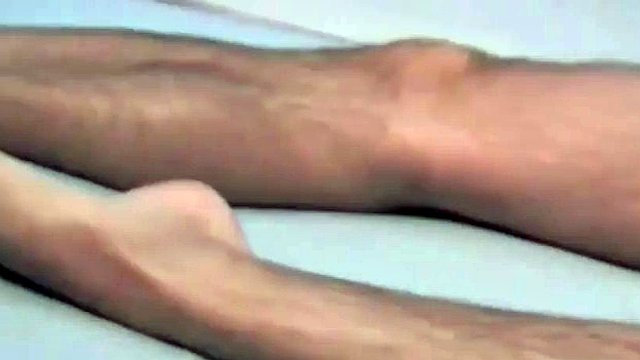German amateur gay gets handjob from his boyfriend in close-up until he cums