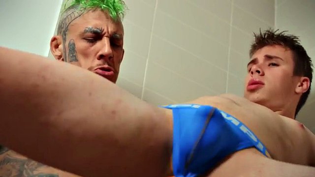 Inked hunk fucking pimply twink in shower after blowjob