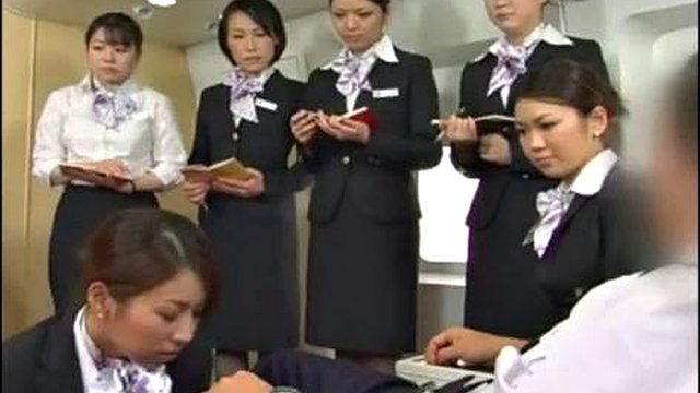 Trailer Newcomer flight attendant Training and practice