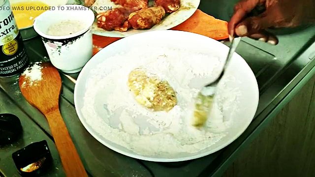 Pablo N3Grobar fode a rainha da torta de garganta na cozinha