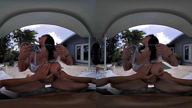 Ulfdl：口交、小狗和女牛仔 VR 色情