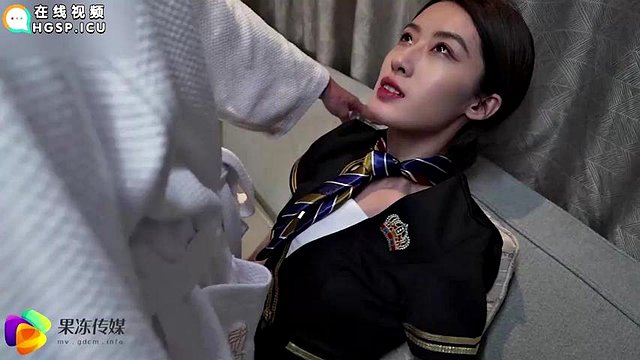 The latest domestic production, the best stewardess breathing, the sexy tall lonely stewardess AV drama