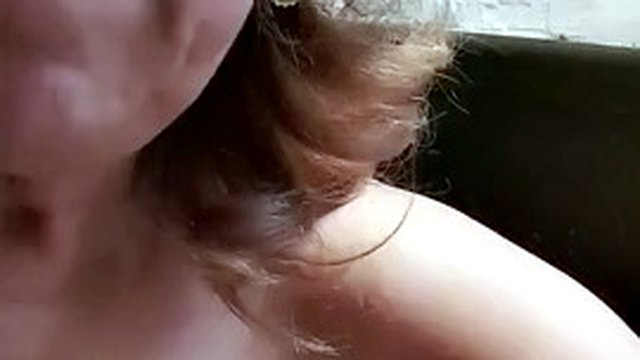 Fuori in un bagno pubblico! maturo bbw moglie latina figa pelosa