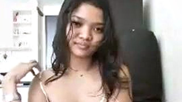 miss bv no bra