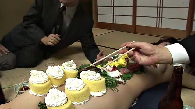 asuka ayanami turns her curvy japanese body into food plate