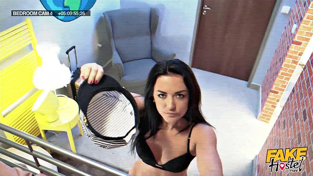 PAWG Euro Slut Fucked In A Hostel - Zuzu Sweet Official