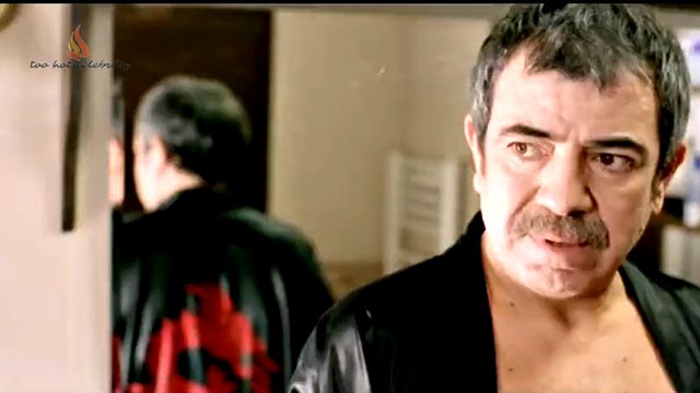 Demet Evgar - Banyo 2005