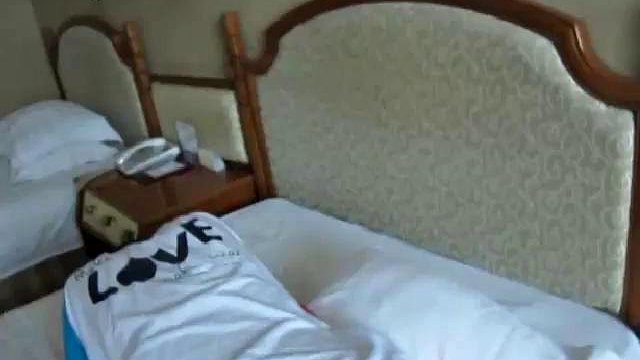 L'insegnante è stato sculacciato a casa