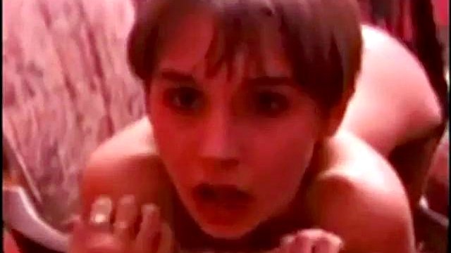 Anabelle Şaplak 2'yi Alır: Amatör, Striptiz ve Fetiş Pornosu