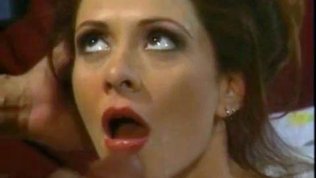 Chloe Scream Date con Chloe Nicole: pompini, pecorina e porno Xnxx