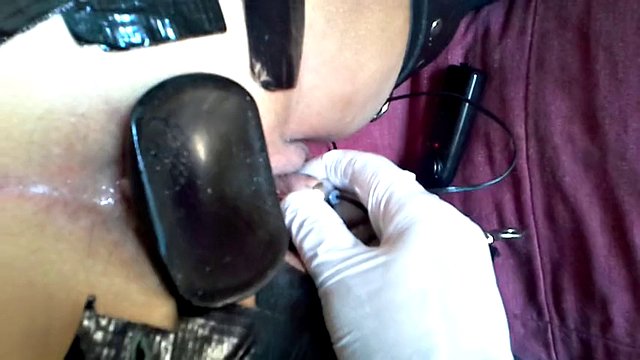 Anal expansion and orgasm inspection - REAL AMATEUR