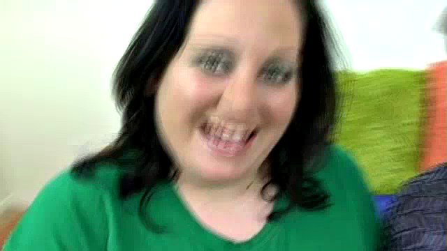 Busty BBW Gloria Foxx showing off her wares