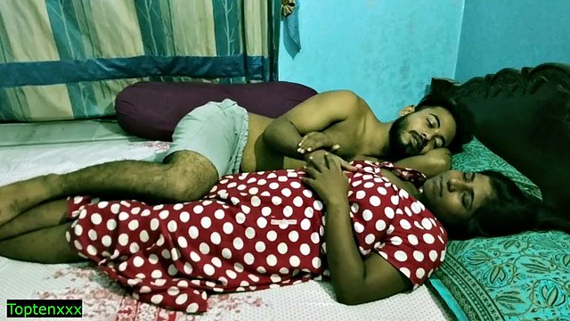 Tamil teen hot romantic sex in hotel room with hindi audio