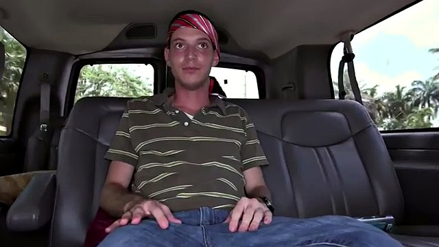 Straight guy agrees to get head