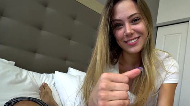 Sharing a Bed with Step Sister - S11:E10