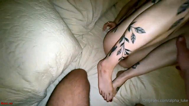 Brunette Cumshot Blowjob