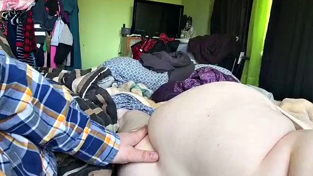 passionate kisses and foreplay lead to a creampie