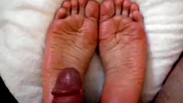 Asian footjobs and cum on feet and cute toes :3: Xhamster & Fetish Porn