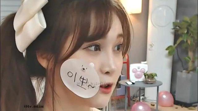 Lovely Korean BJ Show: Big Tits, Big Ass & Babe Porn