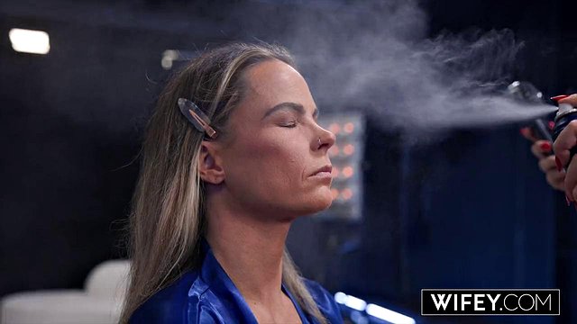亚舒亚王子的大黑屌公羊金发摩洛伊斯兰解放阵线哈莉热妻而丈夫却抓住了她