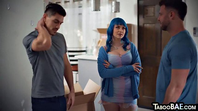 21yo petite babe pussysmashed by lover
