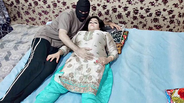 Sexy Indian MILF with big ass gets fucked hard by her Devar after fisting