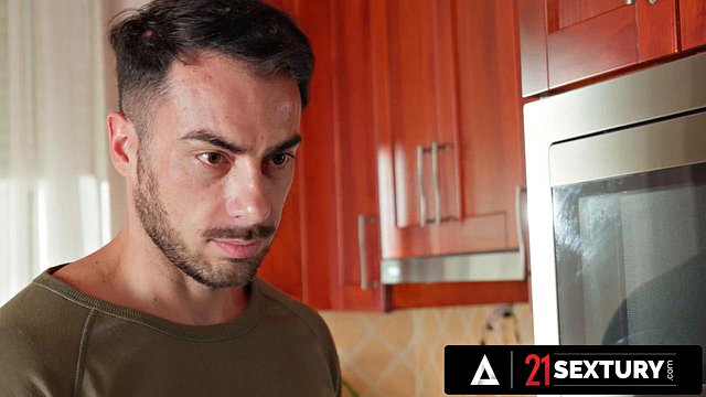 21 SEXTURY - Perfect Babe Alexa Flexy Gets Her Hot Ass Pounded By Her Neighbor