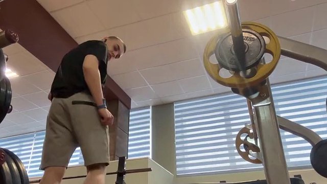 You HAVE TO smell the hairy ASSes of ALPHA MALES in this GYM - Public Outdoor Cruise