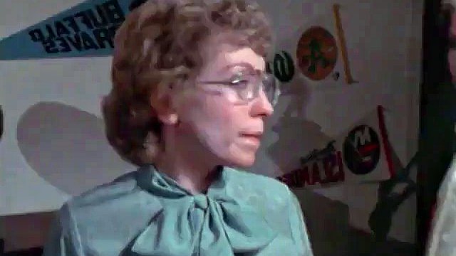 la coppia seduce l'adolescente