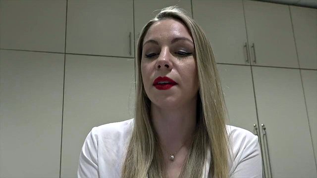 French slut gets fucked on her desk at work