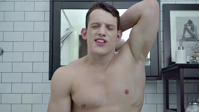 Hunk muscle hunk jerking thick cock after taking shower
