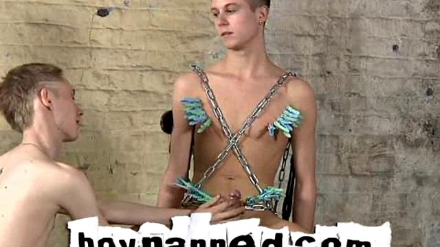 Ashton (GDVD), Ethan Ross