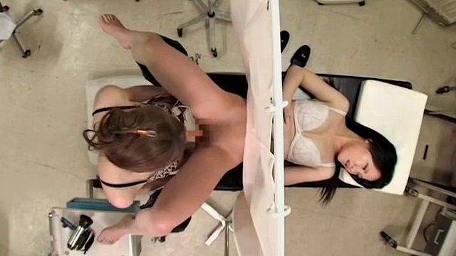 Lesbian gynecologist (voyeur) (Japanese) (with strap-on)