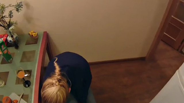 Mięso-kogut wbija się w tunel miłości niesamowitej blondynki Alice