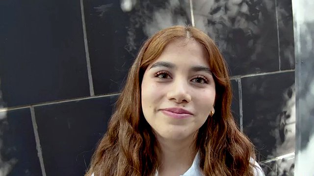 Marina Gold - bellissima ragazza peruviana scopata in pubblico